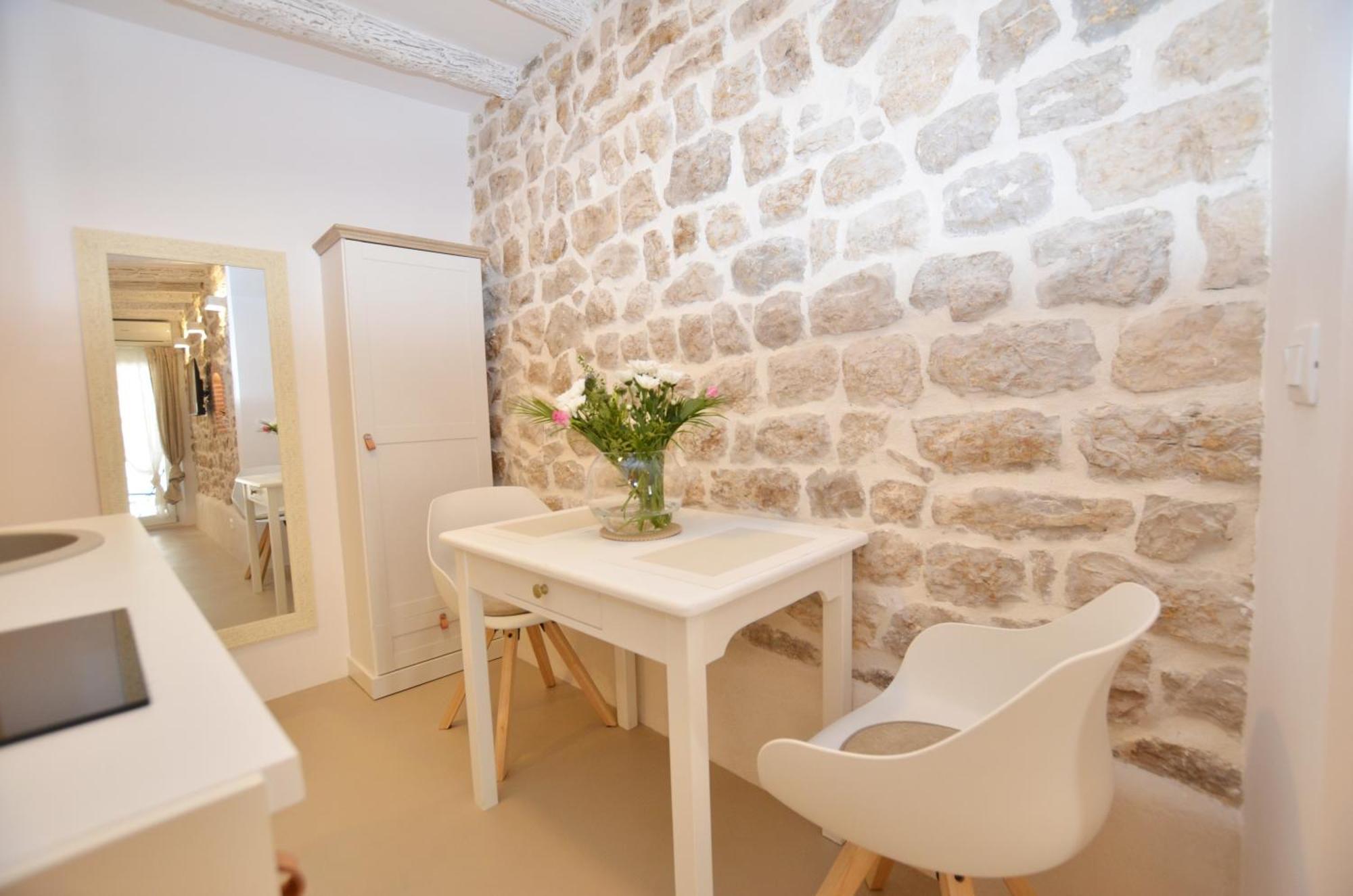 רוביני Apartment Al Pozzo מראה חיצוני תמונה